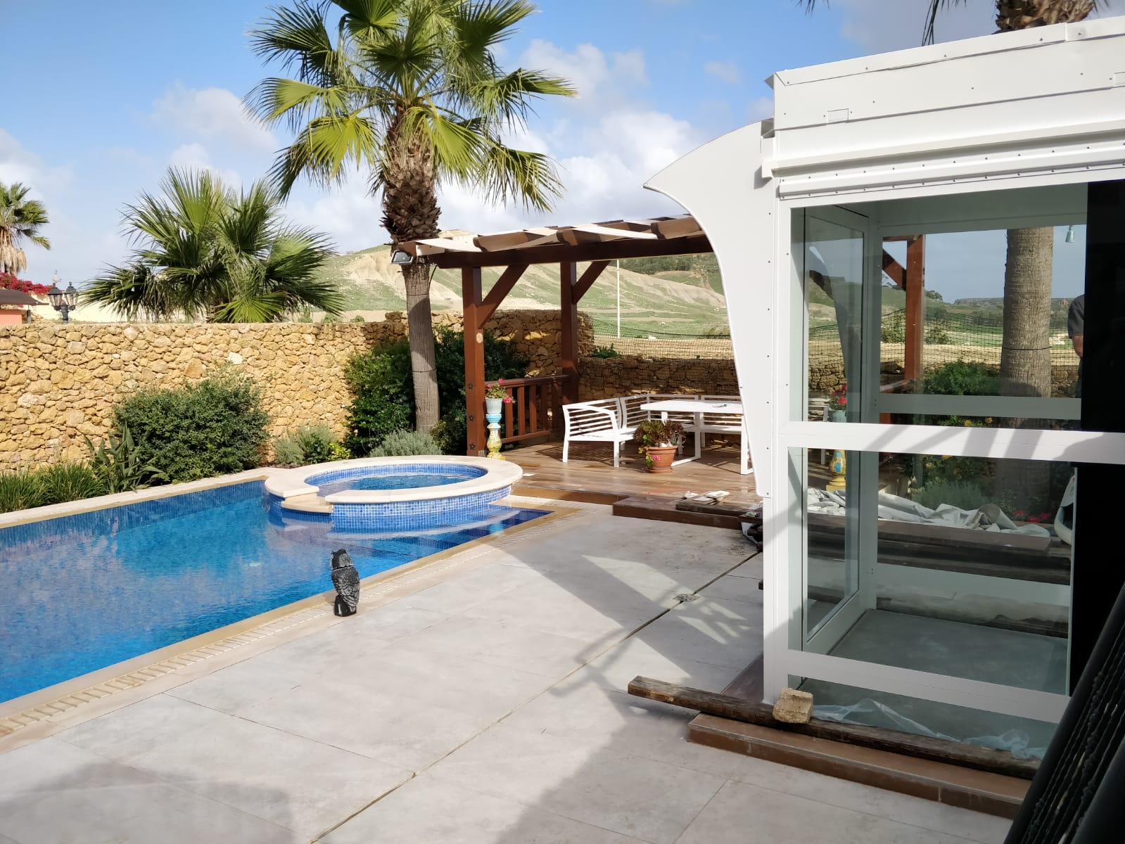 An outdoor Cibes lift in a farmhouse in Gozo